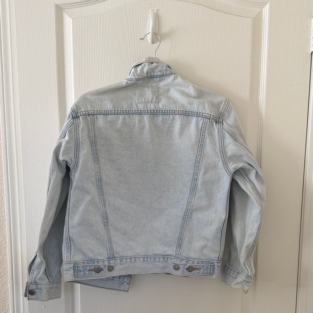 Levi's Pale Blue Denim Jacket - Picture 2 of 3